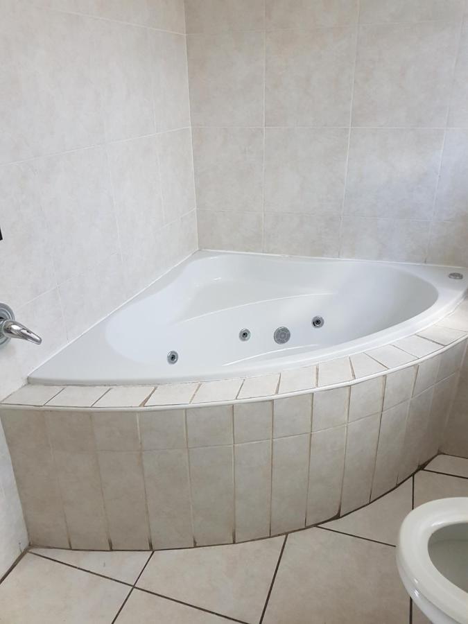 African Elephant Guesthouse Germiston Εξωτερικό φωτογραφία
